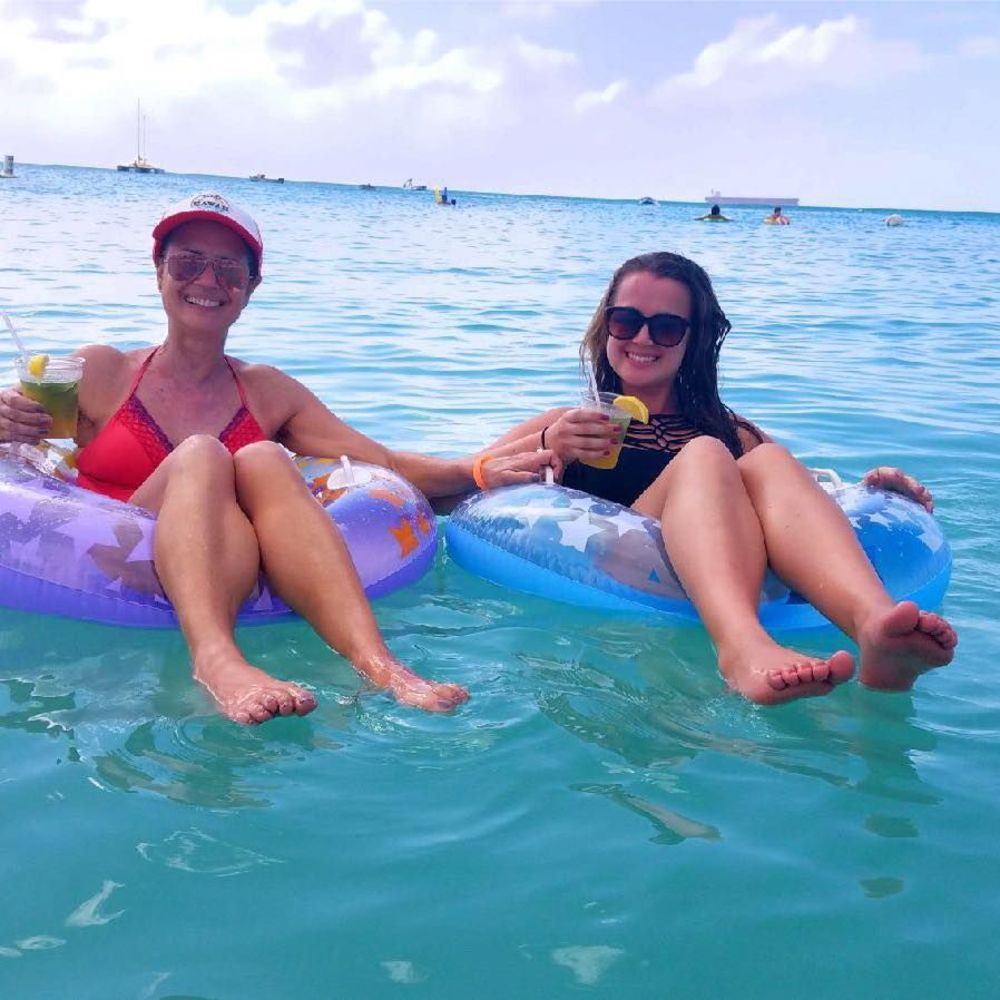 Meet your Posher, Alyssa